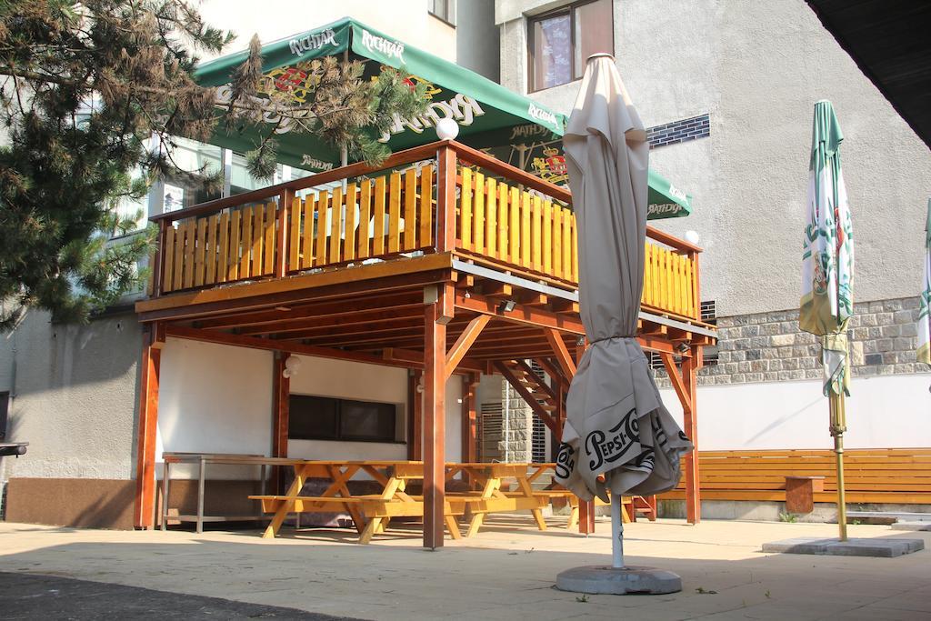 Hotel Alexander Прага Екстериор снимка