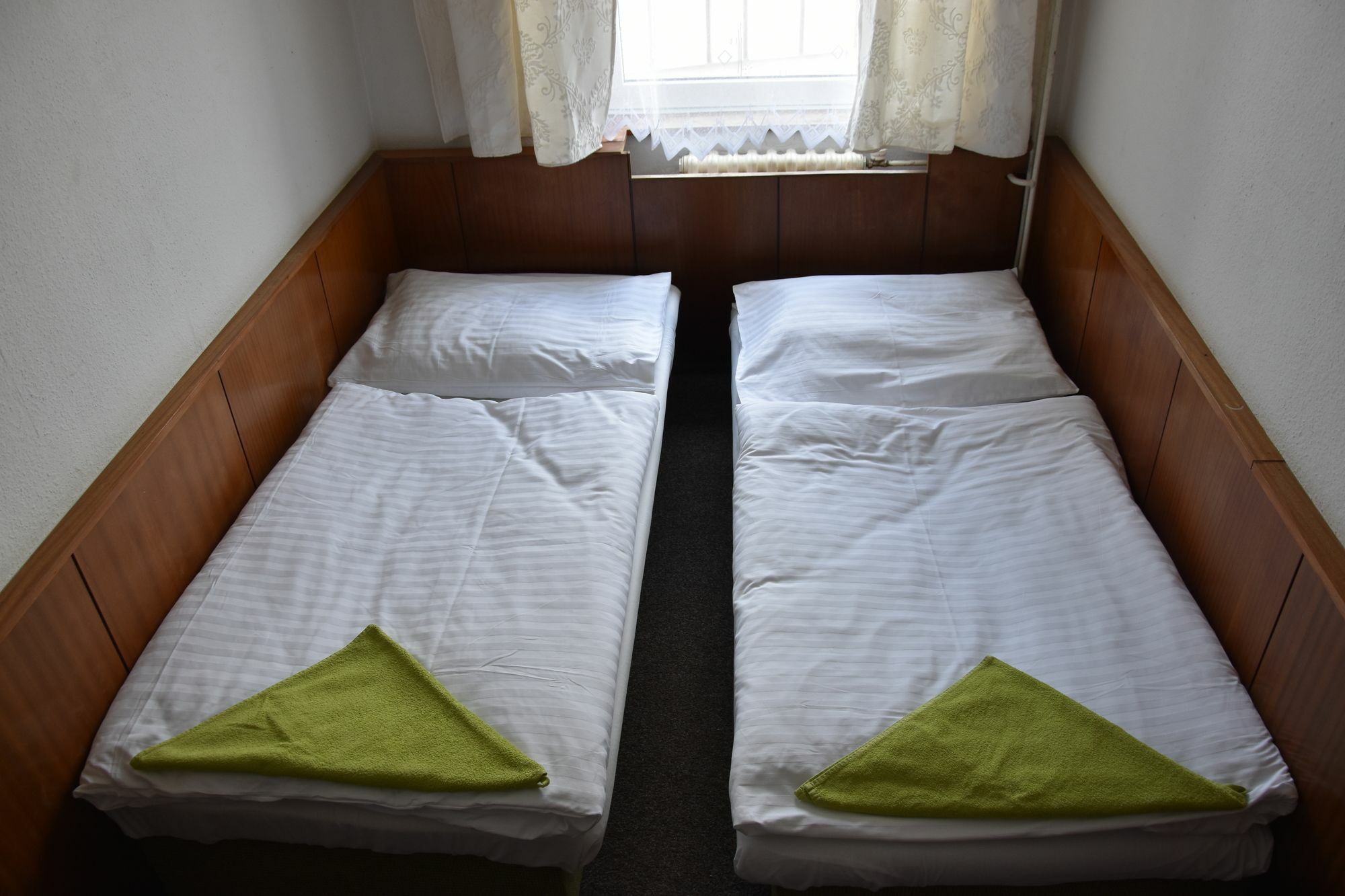 Hotel Alexander Прага Екстериор снимка