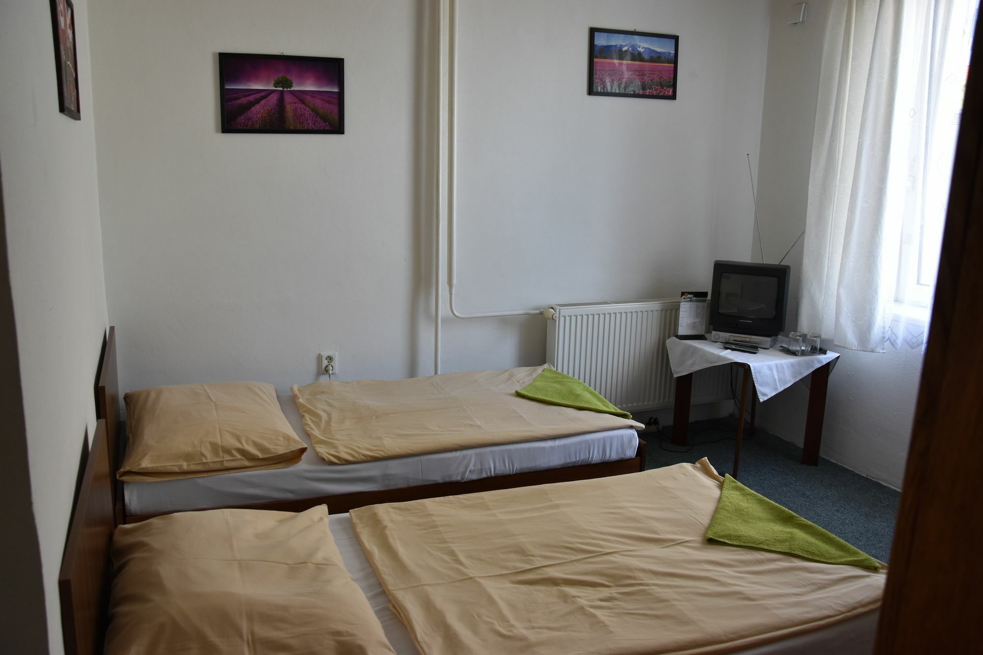 Hotel Alexander Прага Екстериор снимка