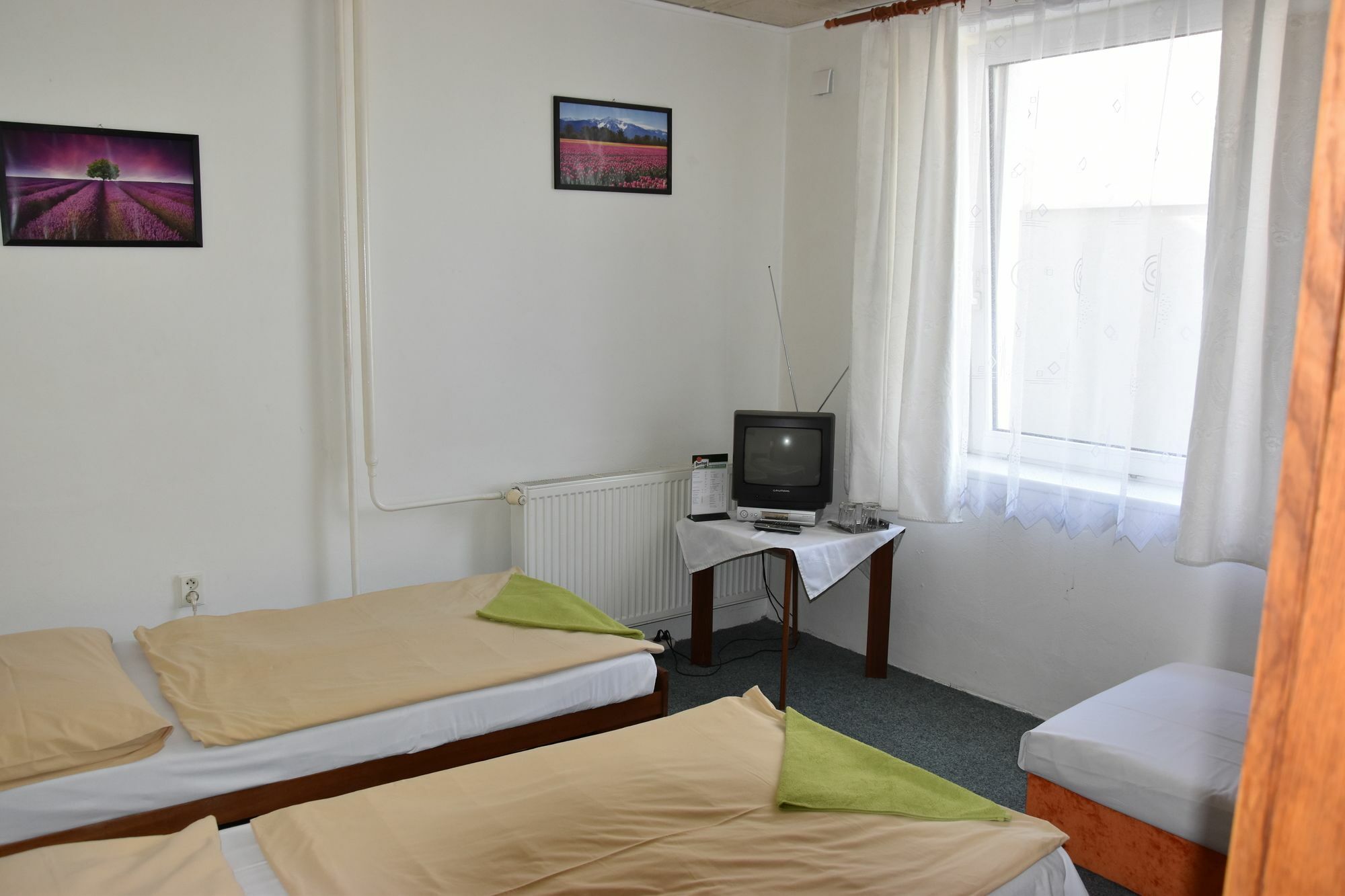 Hotel Alexander Прага Екстериор снимка
