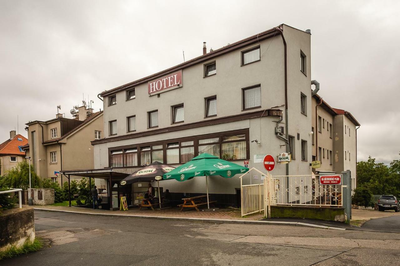 Hotel Alexander Прага Екстериор снимка